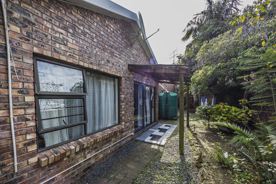 4 Bedroom Property for Sale in Nahoon Valley Park Eastern Cape